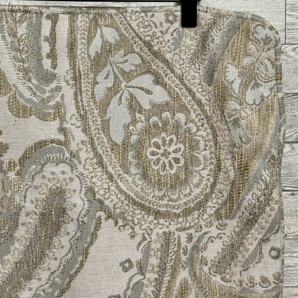 4-Custom Jacquard Paisley Pillow Covers Sz-18 x 18 Gold, Silver, Ivory Neutrals - Picture 4 of 10